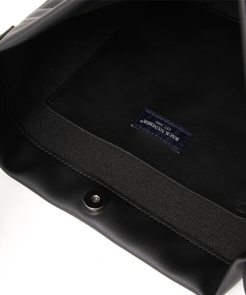 BACK NUMBER（バックナンバー）の「【BACK NUMBER】PU素材ショルダーバッグ（ショルダーバッグ・メンズ・グレー/ブラック・ONE SIZE）」の6枚目の写真