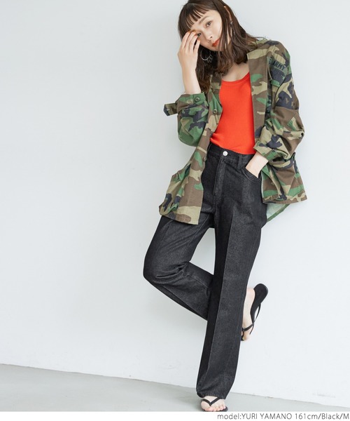 coca(coca)(コカ)の「裾フレアブラックデニムパンツ(デニムパンツ・レディース・ブラック・L/M)」の13枚目の写真