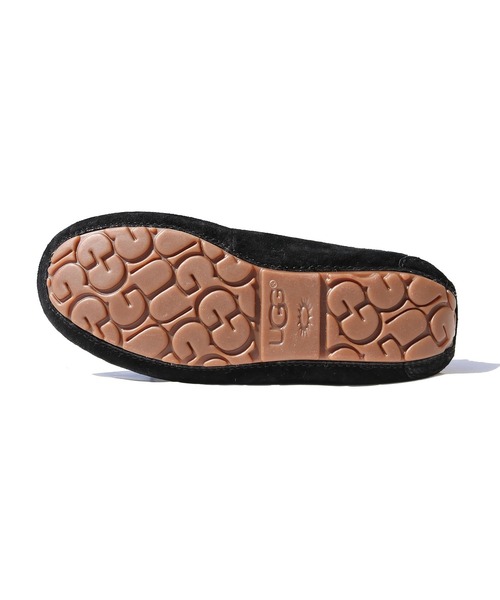 UGG(アグ)の「UGG/アグ W DAKOTA ボアモカシン フラットモカシンレースボアスリッポン ワンポイント ブランドロゴ(モカシン/デッキシューズ・レディース・ブラック/グレー/ダークブラウン/ベージュ・US6/US7/US5)」の9枚目の写真