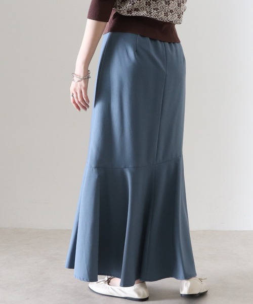 Cheek（チーク）の「Ｔ／Ｒヘムラインスカート（スカート・レディース・ブラウン/ブルー/グレイッシュベージュ/カーキ・SMALL/MEDIUM）」の5枚目の写真