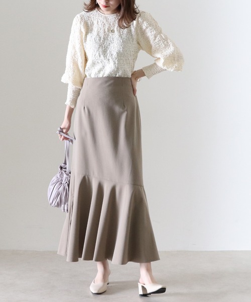 Cheek（チーク）の「Ｔ／Ｒヘムラインスカート（スカート・レディース・ブラウン/ブルー/グレイッシュベージュ/カーキ・SMALL/MEDIUM）」の11枚目の写真