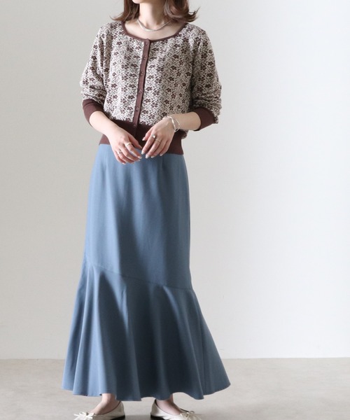 Cheek（チーク）の「Ｔ／Ｒヘムラインスカート（スカート・レディース・ブラウン/ブルー/グレイッシュベージュ/カーキ・SMALL/MEDIUM）」の12枚目の写真