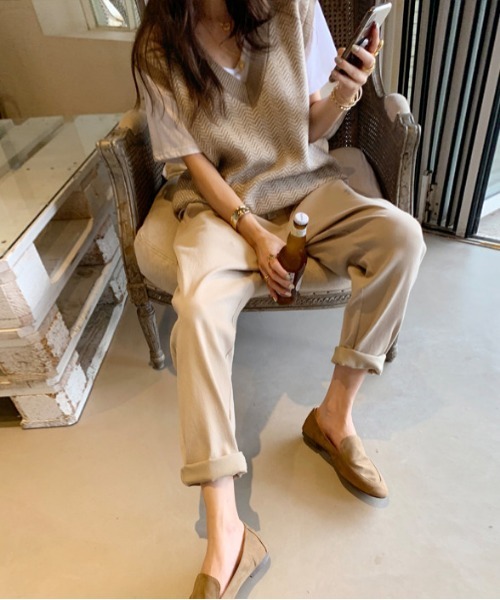 NANING9（ナンニング）の「NANING9 ルーズフィットニットベスト（ベスト・レディース・ベージュ・FREE）」の2枚目の写真