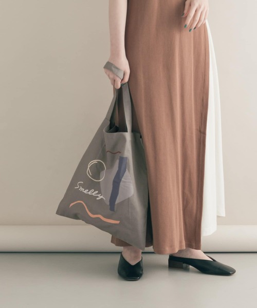 SMELLY（スメリー）の「プリントビッグエコバッグ∴（エコバッグ/サブバッグ・レディース・ホワイト/ライトグレー/ライトブルー/カーキ/アイボリー・-）」の4枚目の写真