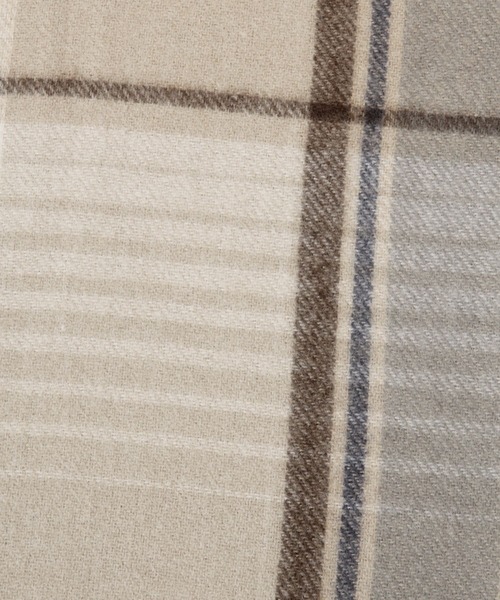 LEPSIM（レプシィム）の「洗える高密度チェックストール　214537（ストール/ショール・レディース・ベージュ/レッド/イエロー/グレイッシュベージュ/オフホワイト/ライトグレー・ONE SIZE）」の17枚目の写真