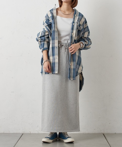 CIAOPANIC TYPY(チャオパニックティピー)の「スウェードライク裏毛スカート(スカート・レディース・ライトグレー/レッド/アイボリー・ONE SIZE)」の5枚目の写真