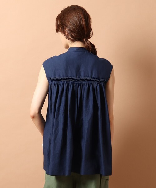 Scye(サイ)の「◆SCYE(サイ)TUCKED Sleeveless Shirt(シャツ/ブラウス・レディース・ネイビー・00)」の10枚目の写真
