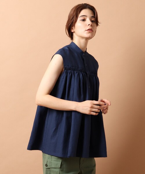 Scye(サイ)の「◆SCYE(サイ)TUCKED Sleeveless Shirt(シャツ/ブラウス・レディース・ネイビー・00)」の2枚目の写真