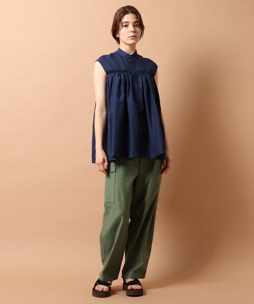 Scye(サイ)の「◆SCYE(サイ)TUCKED Sleeveless Shirt(シャツ/ブラウス・レディース・ネイビー・00)」の7枚目の写真