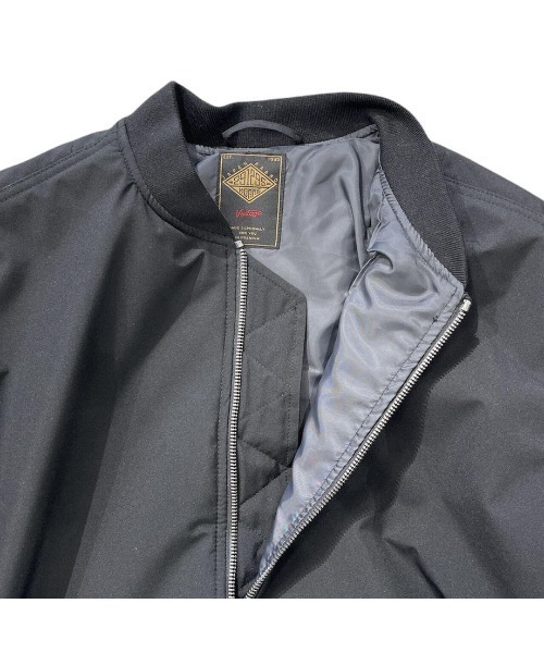 291295＝HOMME（ニーキューイチニーキューゴーオム）の「【291295=HOMME】平織りクロス 裏ラミネート加工 MA-1タイプ ブルゾン（MA-1・メンズ・ブラック/カーキ/ベージュ・4/3/2）」の18枚目の写真