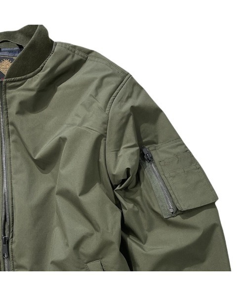 291295＝HOMME（ニーキューイチニーキューゴーオム）の「【291295=HOMME】平織りクロス 裏ラミネート加工 MA-1タイプ ブルゾン（MA-1・メンズ・ブラック/カーキ/ベージュ・4/3/2）」の11枚目の写真