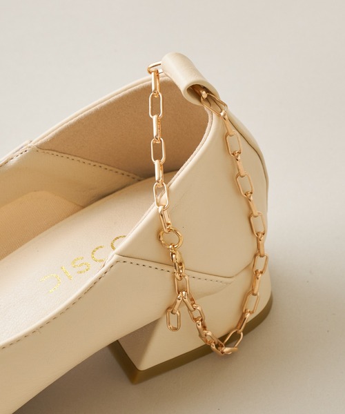 DISCOAT（ディスコート）の「アンクレット付パンプス（パンプス・レディース・アイボリー/ブラック・LARGE/MEDIUM）」の6枚目の写真