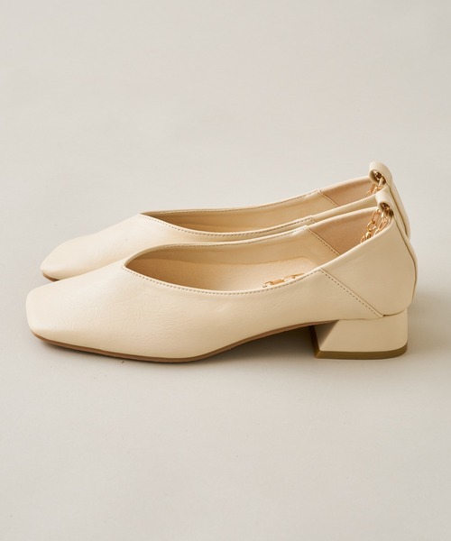 DISCOAT（ディスコート）の「アンクレット付パンプス（パンプス・レディース・アイボリー/ブラック・LARGE/MEDIUM）」の7枚目の写真