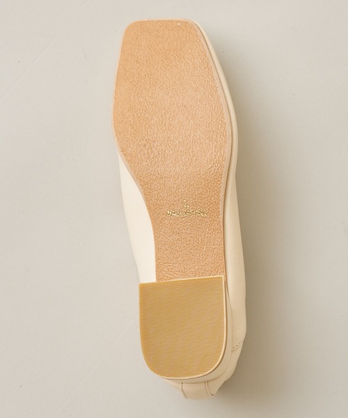 DISCOAT（ディスコート）の「アンクレット付パンプス（パンプス・レディース・アイボリー/ブラック・LARGE/MEDIUM）」の10枚目の写真