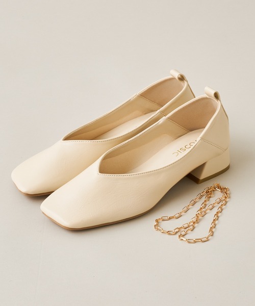 DISCOAT（ディスコート）の「アンクレット付パンプス（パンプス・レディース・アイボリー/ブラック・LARGE/MEDIUM）」の14枚目の写真