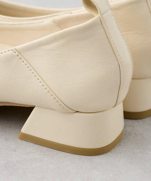 DISCOAT（ディスコート）の「アンクレット付パンプス（パンプス・レディース・アイボリー/ブラック・LARGE/MEDIUM）」の16枚目の写真