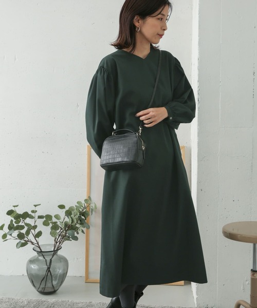 URBAN RESEARCH DOORS(アーバンリサーチドアーズ)の「ギャザースリーブAラインワンピース(ワンピース・レディース・ブラック/ネイビー/グリーン・ONE)」の21枚目の写真