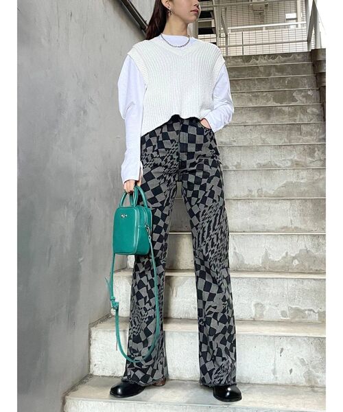 EMODA（エモダ）の「ブラッシュオーバーベスト（ベスト・レディース・ホワイト/ブラック/グリーン・FREE）」の13枚目の写真