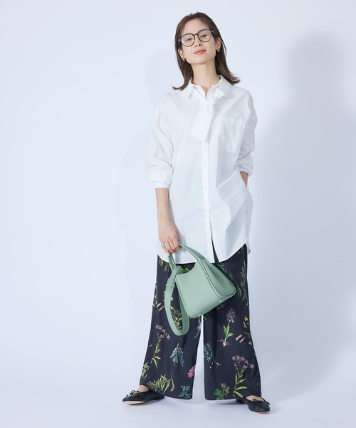 ROPE'（ロペ）の「【秋にも使える】ボウタイ付きオーバーシャツ（シャツ/ブラウス・レディース・ホワイト/ホワイト系その他/イエロー系その他/ブルー系その他4・38）」の6枚目の写真