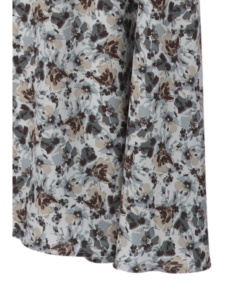 earth music&ecology（アースミュージックアンドエコロジー）の「切り替えフレアスカート（フラワー）*（スカート・レディース・ベージュ/サックスブルー・FREE）」の7枚目の写真