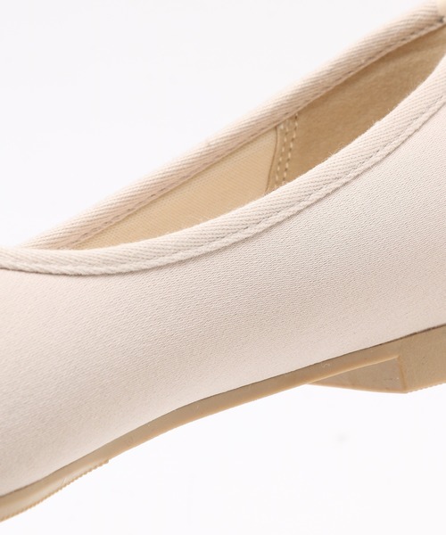 Honeys(ハニーズ)の「ポインテッドトゥバレエ(バレエシューズ・レディース・ブラック/モカ/ベージュ・22.5/23.5/24.0/23.0/24.5)」の16枚目の写真