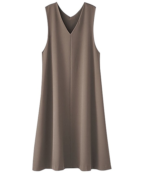 BELLUNA（ベルーナ）の「ドレープ素材美人顔ジャンパードレス（ジャンパースカート・レディース・モカ/グレイッシュベージュ/ブラック・LARGE/X-LARGE/MEDIUM）」の4枚目の写真