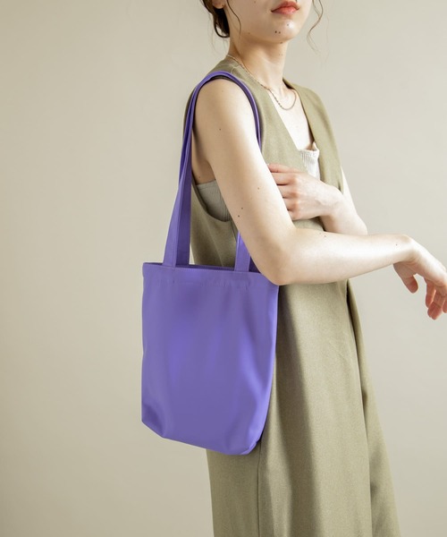 SMELLY（スメリー）の「フェイクレザーミニトート（トートバッグ・レディース・ブラック/ミント/アイボリー/ブルー/グリーン系その他/パープル・-）」の6枚目の写真