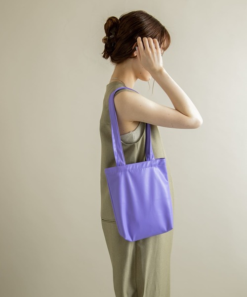 SMELLY（スメリー）の「フェイクレザーミニトート（トートバッグ・レディース・ブラック/ミント/アイボリー/ブルー/グリーン系その他/パープル・-）」の17枚目の写真