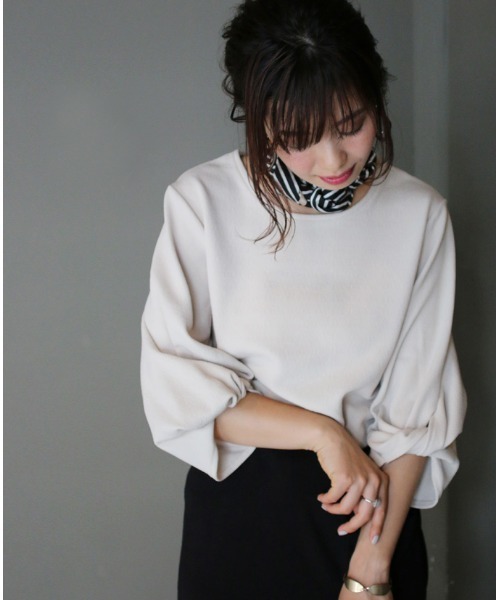 Ehre style(エーレスタイル)の「上品を創るつぼみ袖トップス(Tシャツ/カットソー・レディース・ホワイト/ブラック/ベージュ/ブルー・FREE)」の12枚目の写真