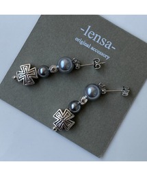 【-lensa-】メタリックパールでクールなピアス(MA)