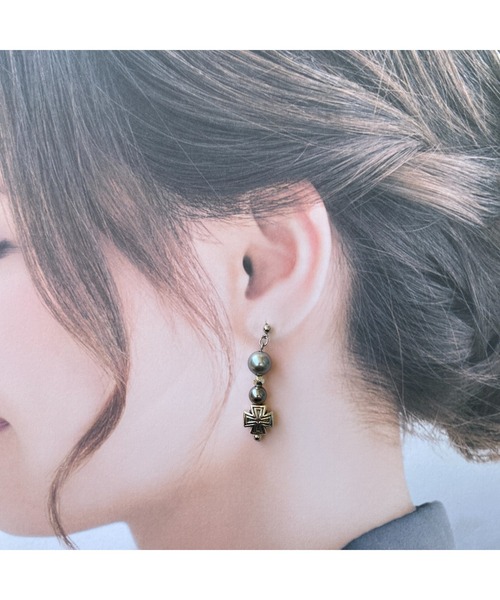 tone（トーン）の「【-lensa-】メタリックパールでクールなピアス(MA)（ピアス（両耳用）・レディース・シルバー・FREE）」の2枚目の写真