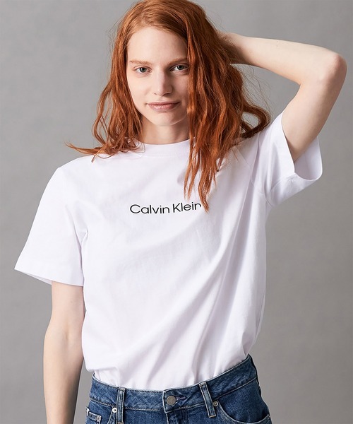 Calvin Klein（カルバン・クライン）の「モダン ボクシー Tシャツ（Tシャツ/カットソー・レディース・ネイビー/ホワイト/ホワイト系その他/ブラック/ピンク/レッド/ダークグリーン/ホワイト系/ブラック系・M/L/S/XS）」の11枚目の写真