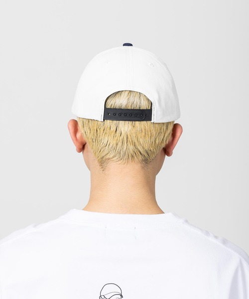 XLARGE(エクストララージ)の「SIGN LOGO 6PANEL CAP(キャップ・メンズ・ホワイト/ブラック・ONE SIZE)」の4枚目の写真