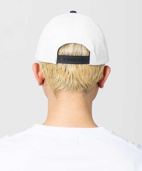 XLARGE(エクストララージ)の「SIGN LOGO 6PANEL CAP(キャップ・メンズ・ホワイト/ブラック・ONE SIZE)」の14枚目の写真