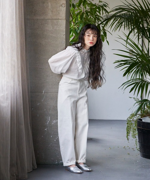 Libra Cue（リブラ キュー）の「”ビンテージライクレースブラウス