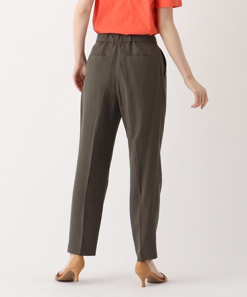 OPAQUE.CLIP（オペークドットクリップ）の「◆【DELEGANT/デレガント】ドレープツイル タックテーパードパンツ【WEB限定サイズ】（その他パンツ・レディース・ブラック/ライトグリーン/ブラウン系その他・36/38/40/34/42）」の8枚目の写真