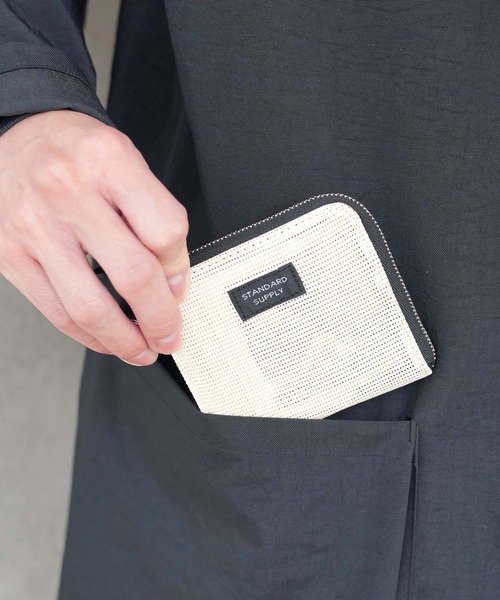 STANDARD SUPPLY(スタンダードサプライ)の「スタンダードサプライ / TAB タブ / L ZIP WALLET Lジップウォレット(財布・メンズ・ライトグレー/ブラック/ベージュ/イエロー/ダークグレー/オレンジ/ブルー/アイボリー・FREE)」の16枚目の写真