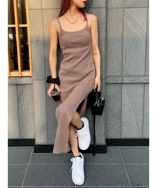 GYDA(ジェイダ)の「【WEB限定】【TINY低身長さん向け】DEEPスリットテレコロングワンピース(ワンピース・レディース・ライトグレー/ブラック/ベージュ・FREE)」の4枚目の写真
