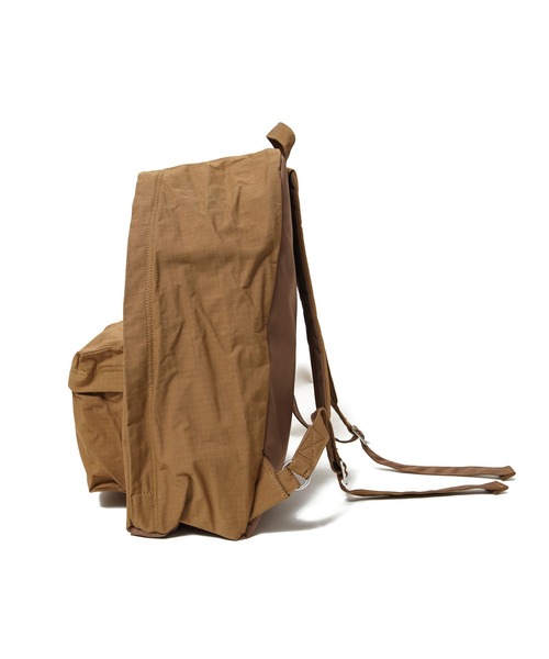 nanamica(ナナミカ)の「nanamica DAY PACK(バックパック/リュック・レディース・ブラック・FREE)」の8枚目の写真