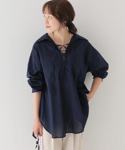 B.C STOCK(ベーセーストック)の「レースアップブラウス(シャツ/ブラウス・レディース・ブラウン/ホワイト/ネイビー・FREE)」の3枚目の写真