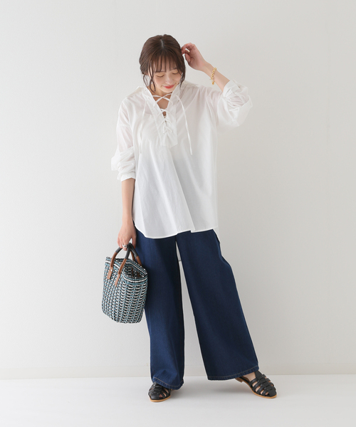 B.C STOCK(ベーセーストック)の「レースアップブラウス(シャツ/ブラウス・レディース・ブラウン/ホワイト/ネイビー・FREE)」の4枚目の写真