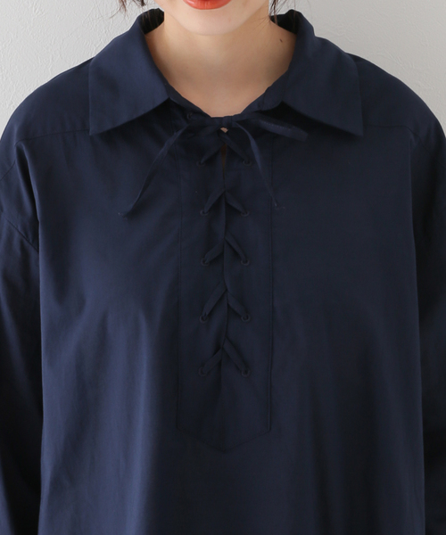 B.C STOCK(ベーセーストック)の「レースアップブラウス(シャツ/ブラウス・レディース・ブラウン/ホワイト/ネイビー・FREE)」の13枚目の写真