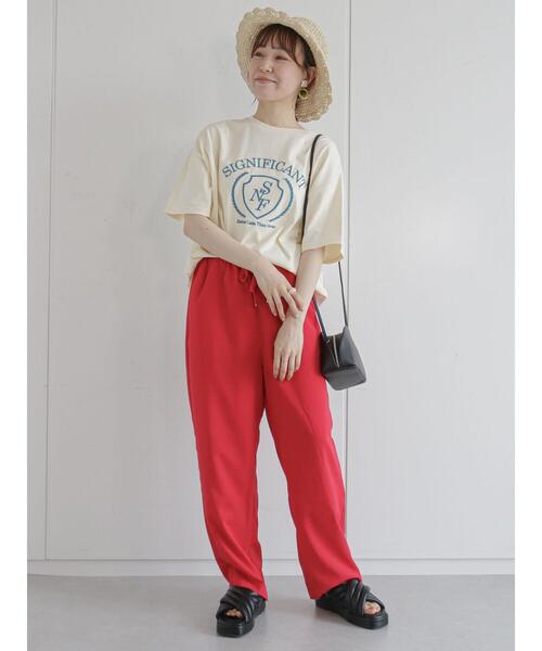 ehka sopo（エヘカソポ）の「カレッジロゴ刺繍Tシャツ（ニット/セーター・レディース・パープル/オフホワイト/キナリ・ﾌﾘ-）」の14枚目の写真