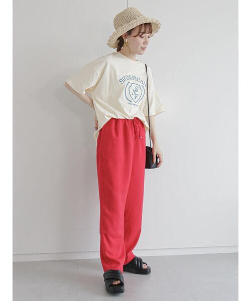 ehka sopo（エヘカソポ）の「カレッジロゴ刺繍Tシャツ（ニット/セーター・レディース・パープル/オフホワイト/キナリ・ﾌﾘ-）」の15枚目の写真
