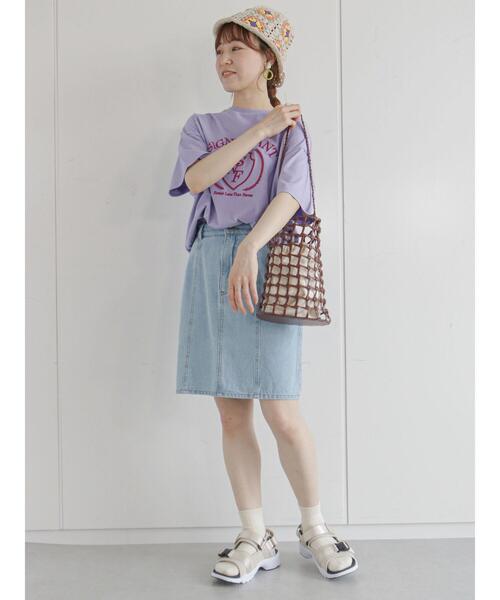 ehka sopo（エヘカソポ）の「カレッジロゴ刺繍Tシャツ（ニット/セーター・レディース・パープル/オフホワイト/キナリ・ﾌﾘ-）」の19枚目の写真