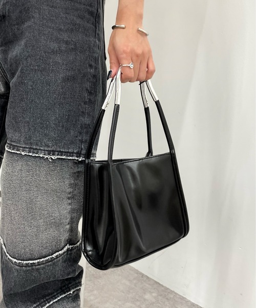 WHO'S WHO gallery(フーズフーギャラリー)の「デザインハンドルバッグ(ハンドバッグ・レディース・ブラック/ブラウン・FREE)」の2枚目の写真