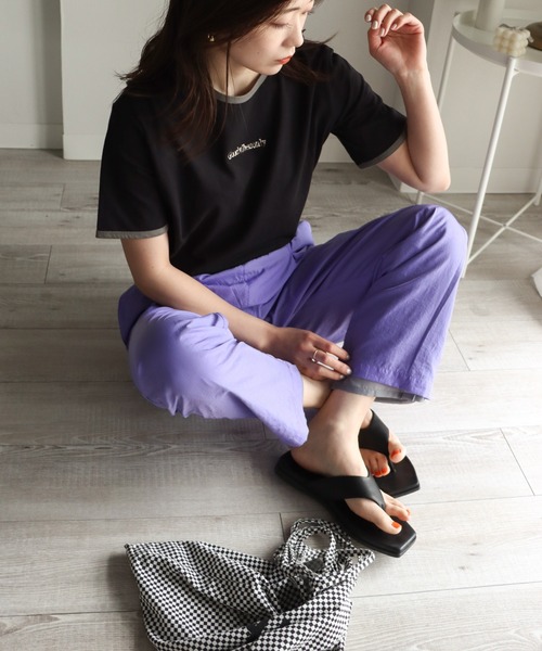 COURO(コウロ)の「刺繍リンガーTシャツ(Tシャツ/カットソー・レディース・オフホワイト/ブラック/オレンジ/グリーン/チャコールグレー/イエロー・FREE)」の15枚目の写真