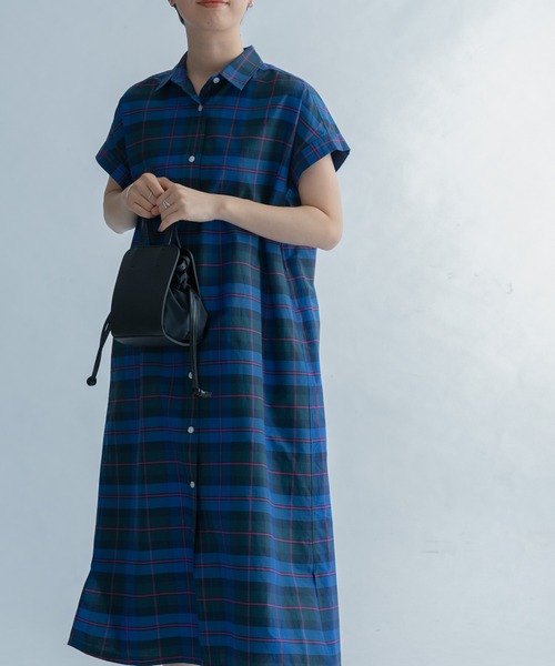 FORK&SPOON(フォークアンドスプーン)の「FORK&SPOON カラーチェックショートスリーブワンピース(ワンピース・レディース・ブラウン系その他/ブルー系その他・1)」の4枚目の写真