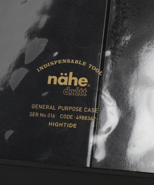 HIGHTIDE（ハイタイド）の「【HIGHTIDE/ハイタイド】ジェネラルパーパスケースA4(ネーエ)（パスケース・メンズ・ブラック/White・FREE）」の9枚目の写真