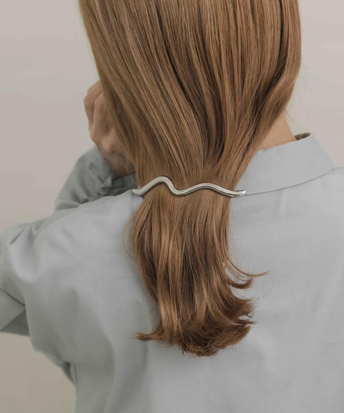 SMELLY（スメリー）の「ニュアンスラインメタルバレッタ（バレッタ/ヘアクリップ・レディース・シルバー/ゴールド・-）」の9枚目の写真